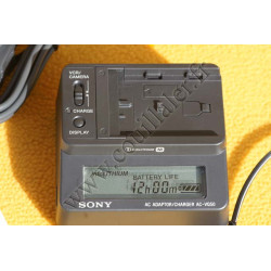 Chargeur de batterie rapide Sony AC-VQ50 - Série M - NP-FM500H